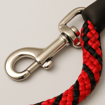 PawTaaka Adventure Grip Dog Leash – Red & Black Rope