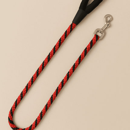 PawTaaka Adventure Grip Dog Leash – Red & Black Rope