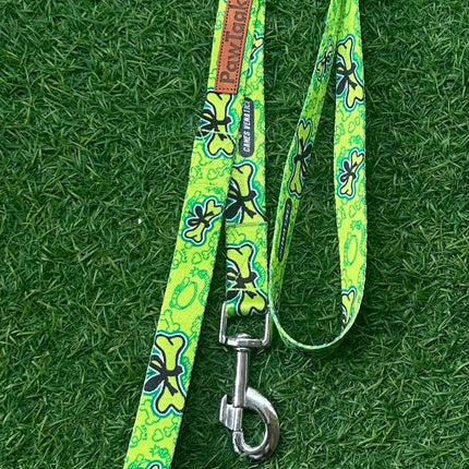 PawTaaka Green Pawtropolis Dog Leash with vibrant green floral pattern and sturdy metal clasp, ideal for stylish pet walks.